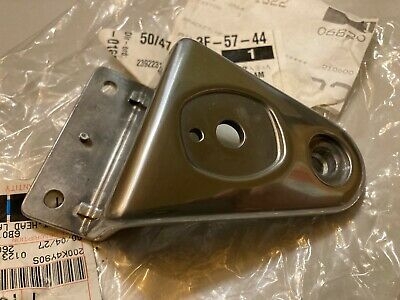 Left-Bracket-Rear-Light-Kawasaki-ZR-750-Zephyr